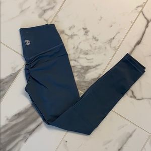 Til you Collapse scrunch booty leggings